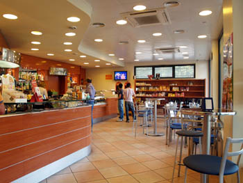 Area di servizio, 2D s.a.s. - Agip Caf - Bar - snack - pizzeria - tavola calda - tabacchi